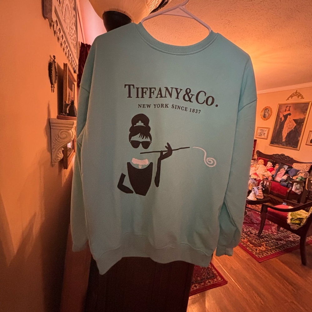 NEW Tiffany Shirt Top With Audrey Hepburn Holly Golightly Breakfast At Tiffany’s